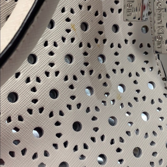 Calvin Klein Women’s medium sized bag - Picture 7 of 14